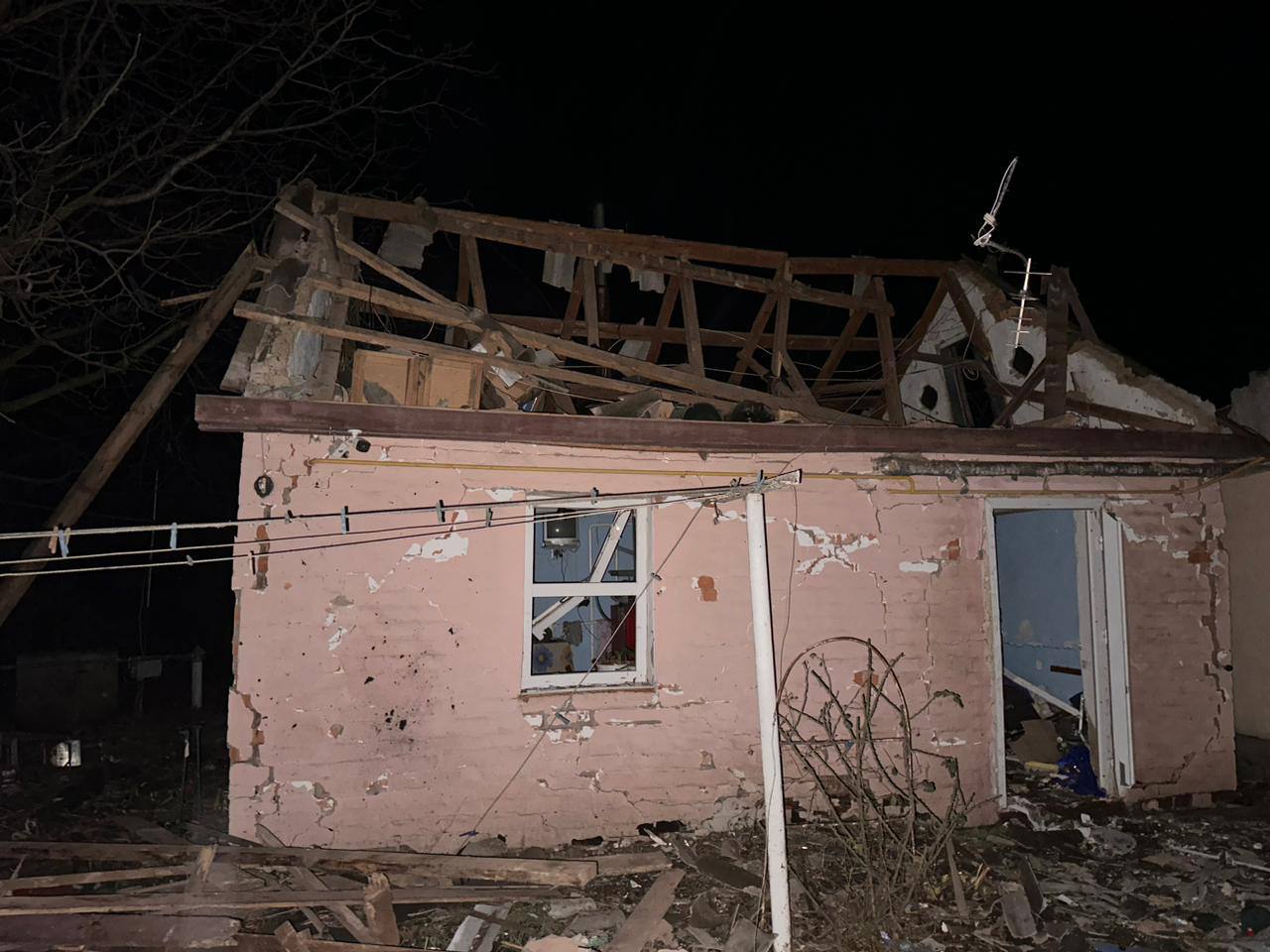 Від уламків ракети в Миргородському районі пошкоджено щонайменше 9 будинків